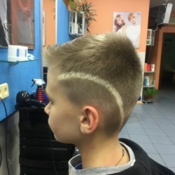 Дитячі стрижки